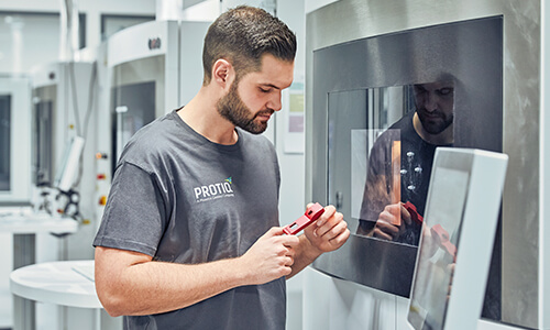Additive cover production by Protiq GmbH